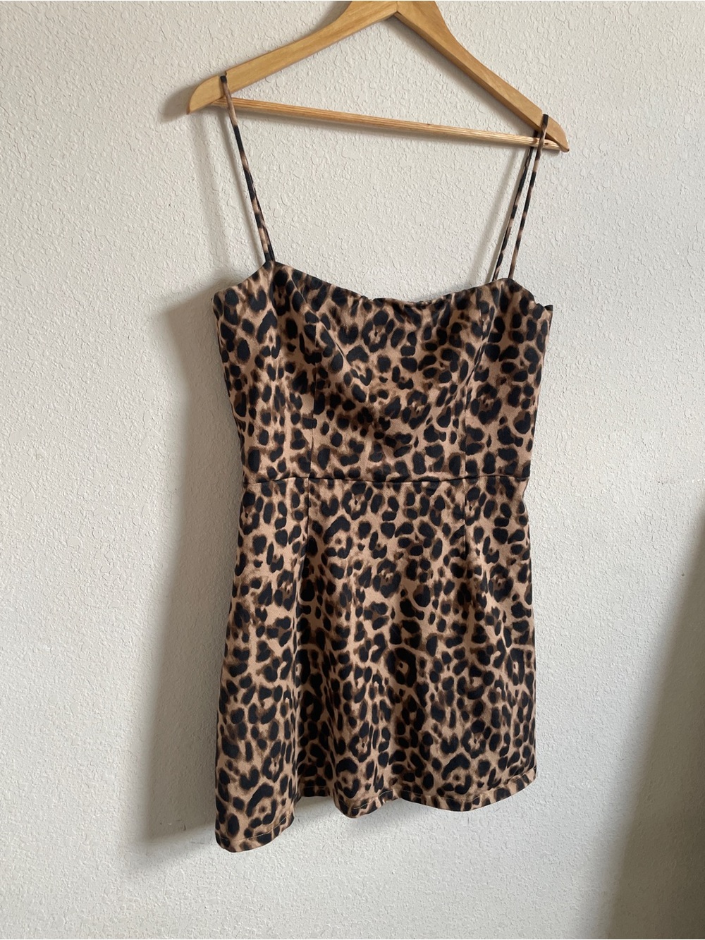 Reformation Westlake Leopard Dress - 10 - Picture 4 of 8